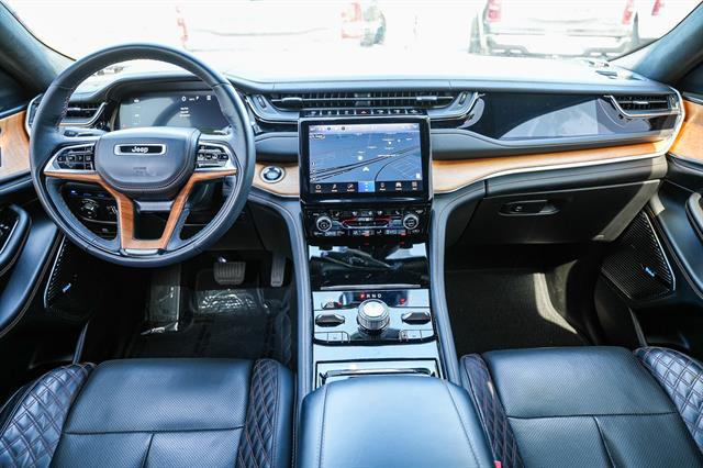 2022 Jeep Grand Cherokee Summit Reserve 4x4