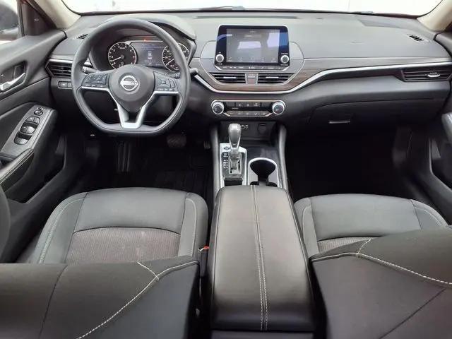 2024 Nissan Altima SV FWD