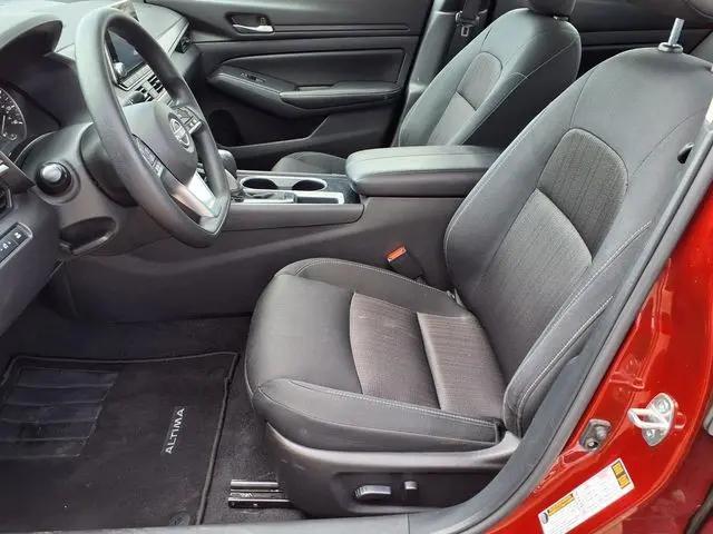 2024 Nissan Altima SV FWD