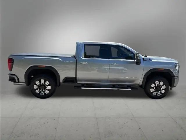 2025 GMC Sierra 2500HD 4WD Crew Cab Standard Bed Denali