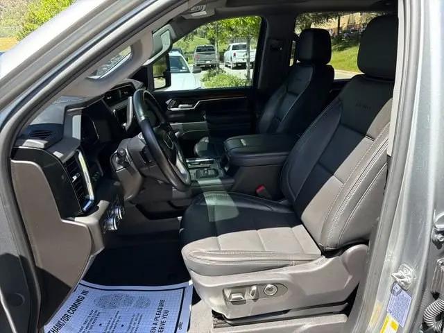2025 GMC Sierra 2500HD 4WD Crew Cab Standard Bed Denali
