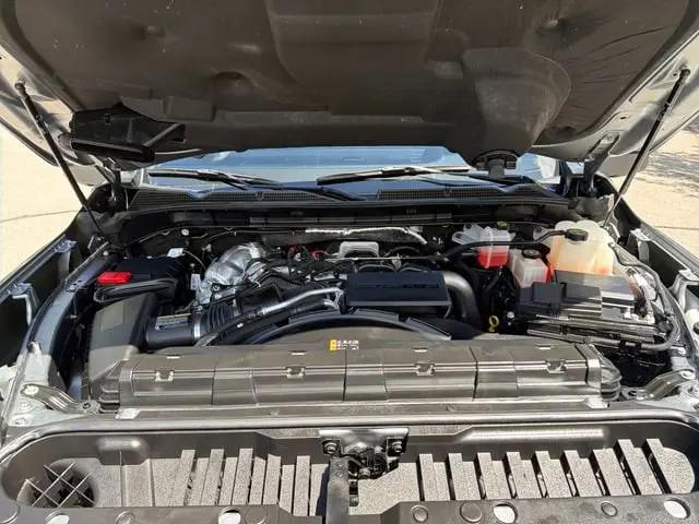 2025 GMC Sierra 2500HD 4WD Crew Cab Standard Bed Denali