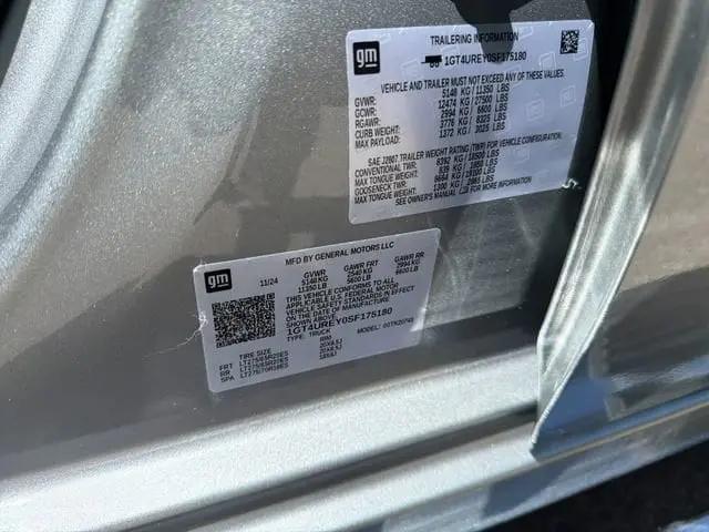2025 GMC Sierra 2500HD 4WD Crew Cab Standard Bed Denali