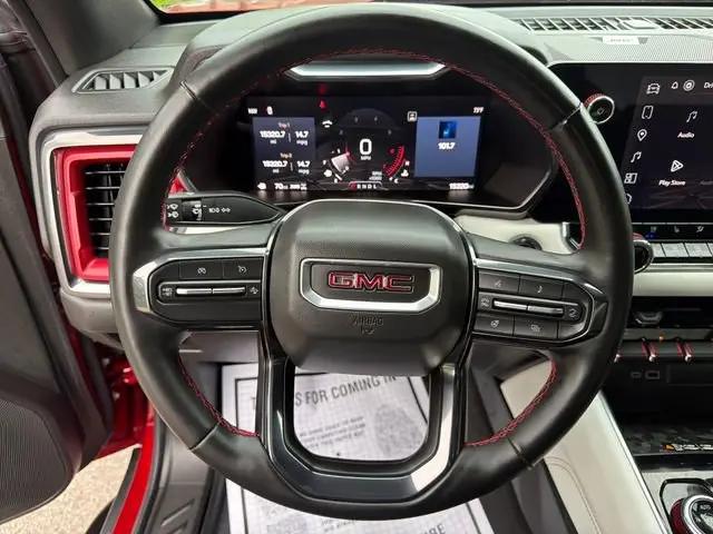 2023 GMC Canyon 4WD Crew Cab Short Box AT4X
