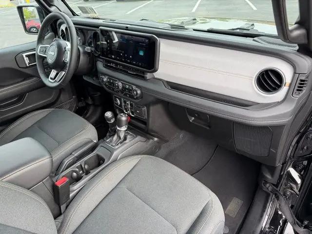 2025 Jeep Wrangler 4xe Sahara 4xe