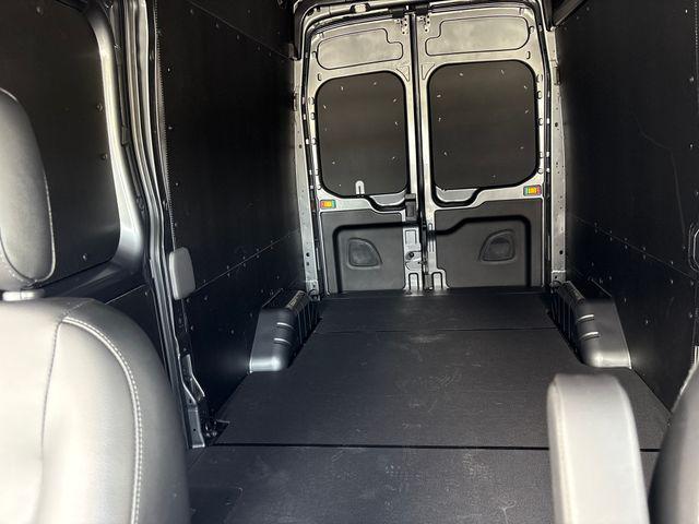 2026 Ford Transit Cargo Van Base