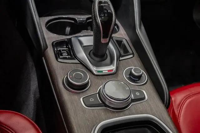 2021 Alfa Romeo Giulia Ti AWD