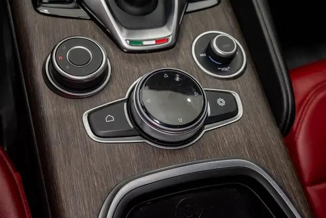 2021 Alfa Romeo Giulia Ti AWD