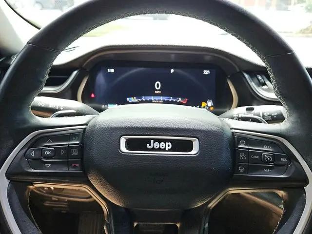 2022 Jeep Grand Cherokee Limited 4x2