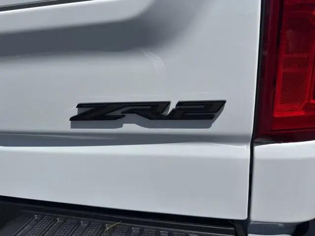 2026 Chevrolet Silverado 1500 4WD Crew Cab Short Bed ZR2
