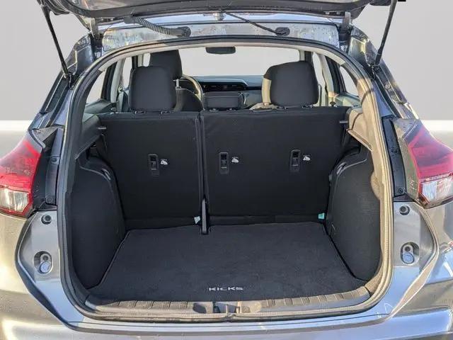 2024 Nissan Kicks SV Xtronic CVT