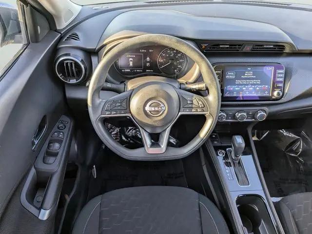 2024 Nissan Kicks SV Xtronic CVT