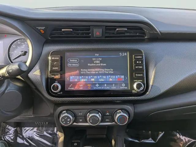 2024 Nissan Kicks SV Xtronic CVT