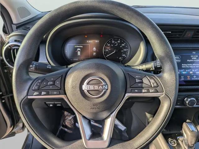 2024 Nissan Kicks SV Xtronic CVT
