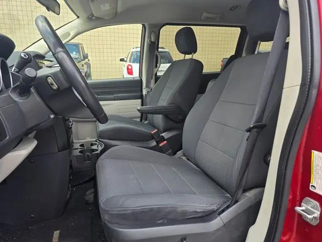 2008 Dodge Grand Caravan SE