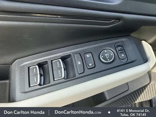 2025 Honda Accord Sedan SE