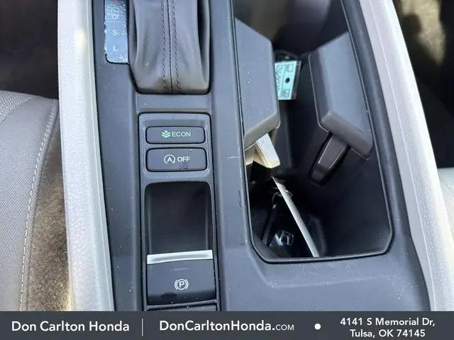 2025 Honda Accord Sedan SE