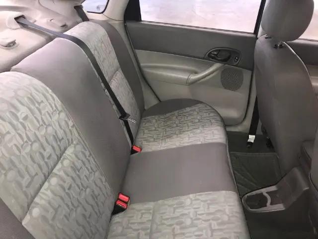 2005 Ford Focus ZX4