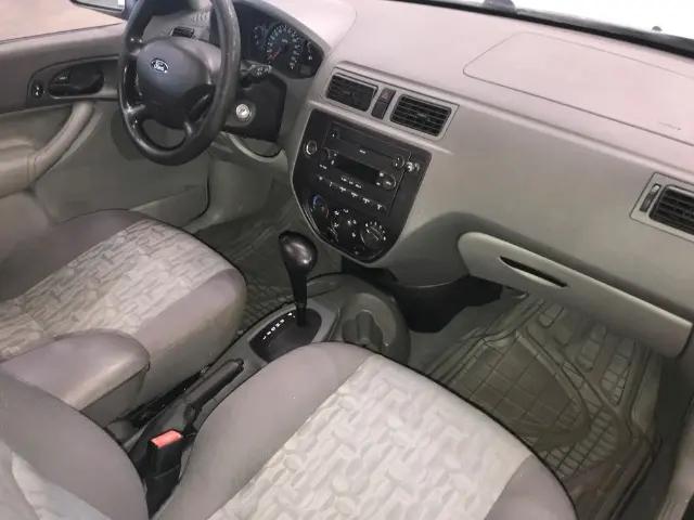 2005 Ford Focus ZX4