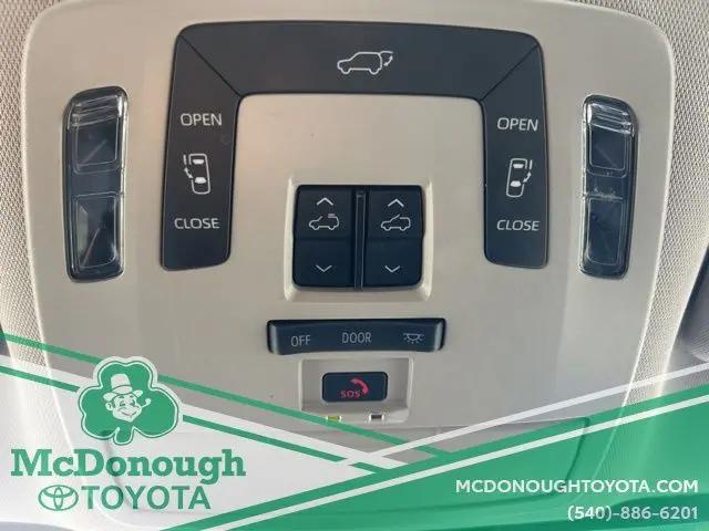 2024 Toyota Sienna XLE