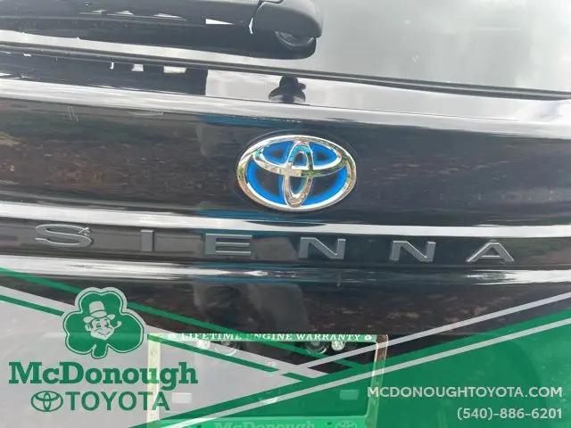 2024 Toyota Sienna XLE