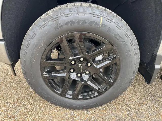 2026 Chevrolet Silverado 1500 4WD Crew Cab Short Bed RST