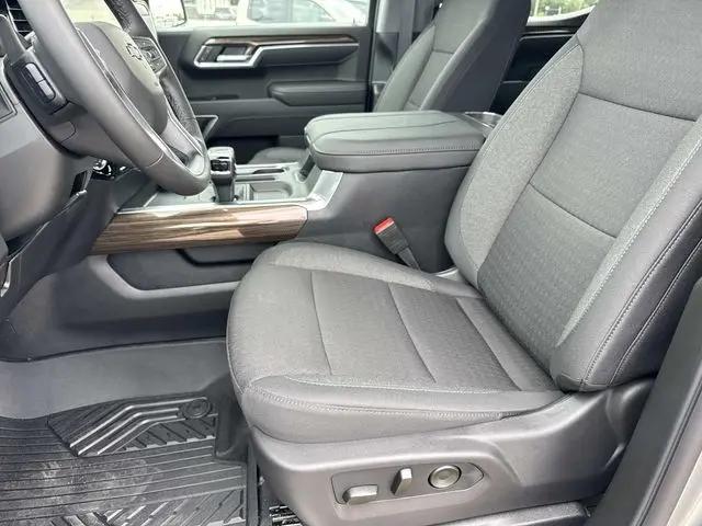 2026 Chevrolet Silverado 1500 4WD Crew Cab Short Bed RST