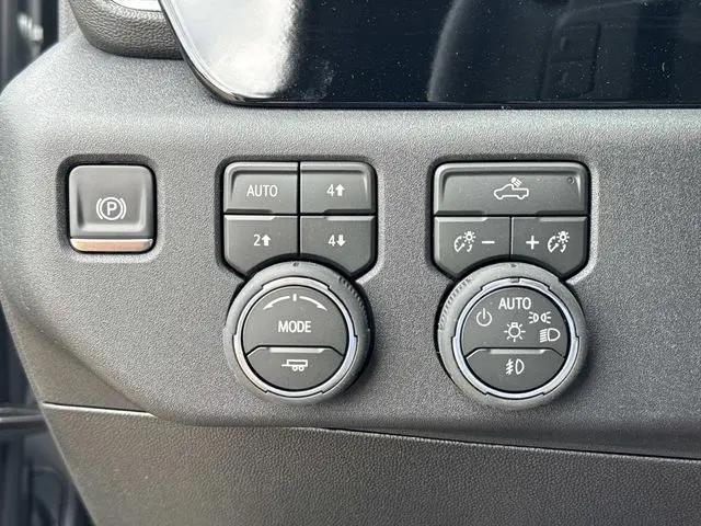 2026 Chevrolet Silverado 1500 4WD Crew Cab Short Bed RST