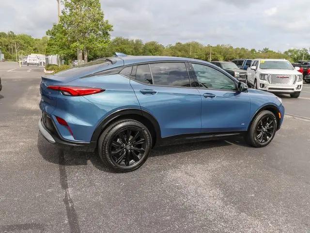 2025 Buick NV Sport Touring FWD
