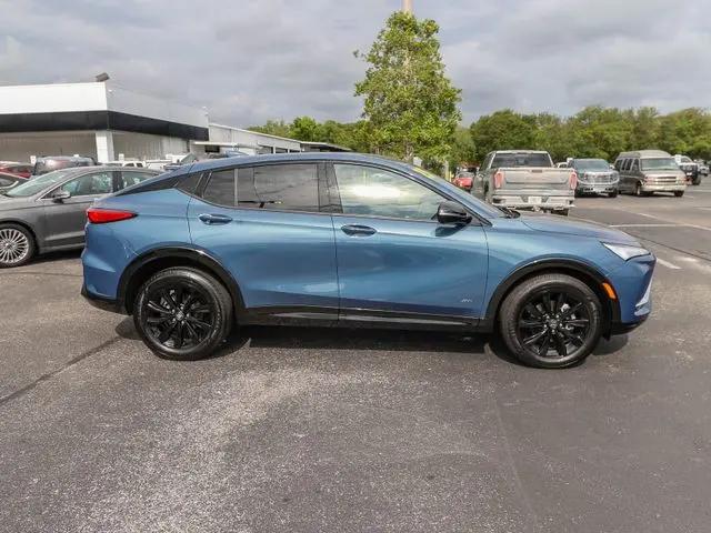 2025 Buick NV Sport Touring FWD