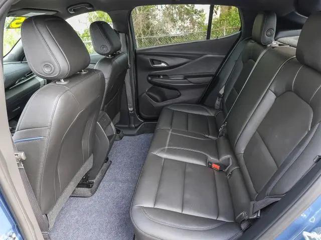 2025 Buick NV Sport Touring FWD