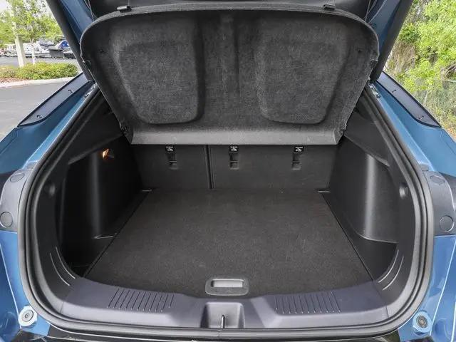 2025 Buick NV Sport Touring FWD