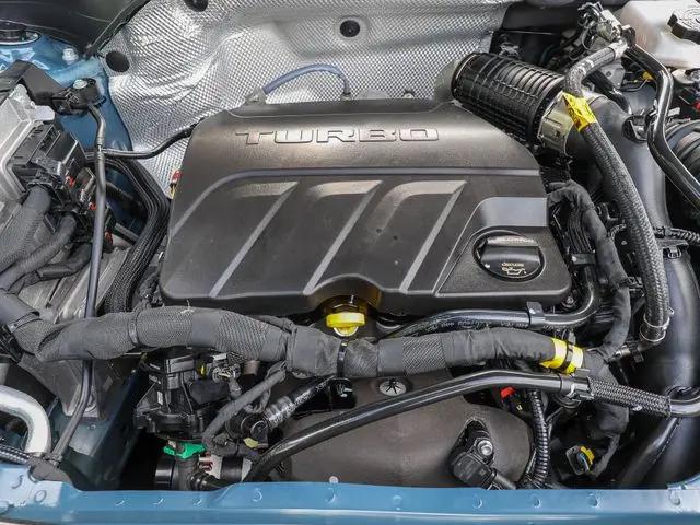 2025 Buick NV Sport Touring FWD