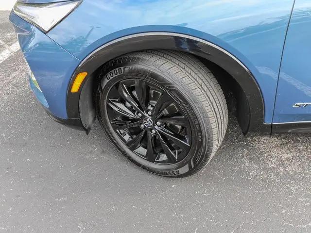 2025 Buick NV Sport Touring FWD