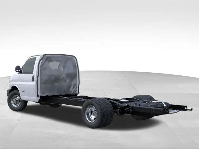 2026 Chevrolet Express Cutaway Work Van