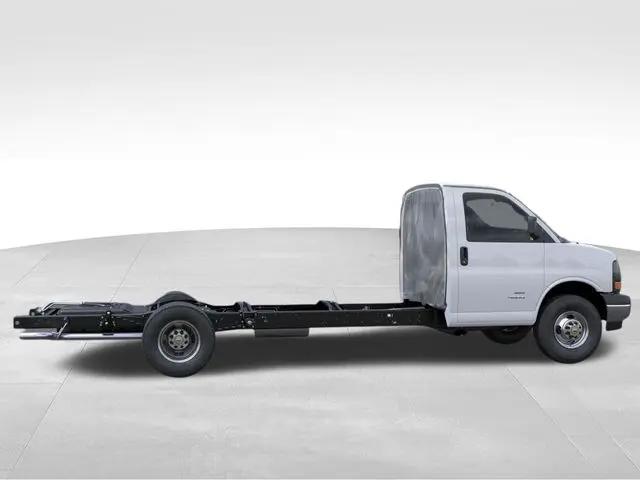 2026 Chevrolet Express Cutaway Work Van