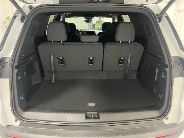 2026 Chevrolet Traverse AWD LT