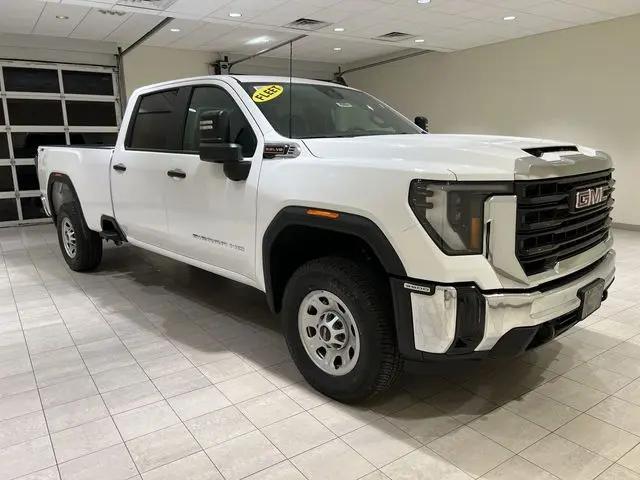 2026 GMC Sierra 3500HD Crew Cab, Long Bed, Pro Dual Rear Wheel, 4WD