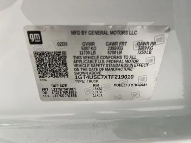 2026 GMC Sierra 3500HD Crew Cab, Long Bed, Pro Dual Rear Wheel, 4WD