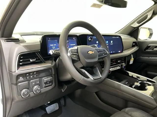 2025 Chevrolet Suburban 2WD LS