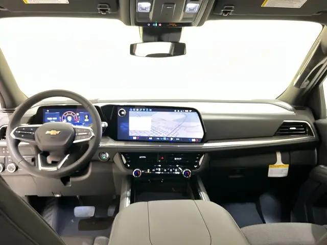 2025 Chevrolet Suburban 2WD LS