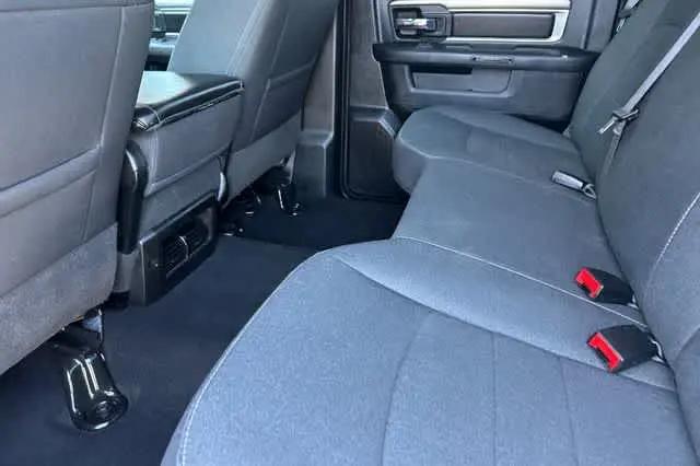 2024 Ram 1500 Classic Warlock Crew Cab 4x4 5'7" Box