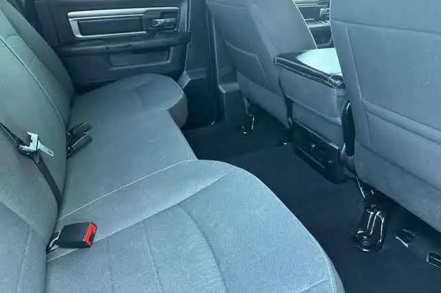 2024 Ram 1500 Classic Warlock Crew Cab 4x4 5'7" Box