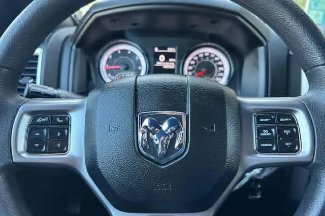 2024 Ram 1500 Classic Warlock Crew Cab 4x4 5'7" Box