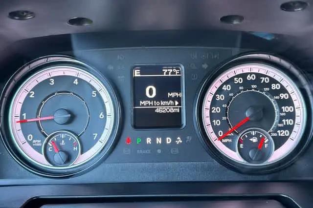 2024 Ram 1500 Classic Warlock Crew Cab 4x4 5'7" Box