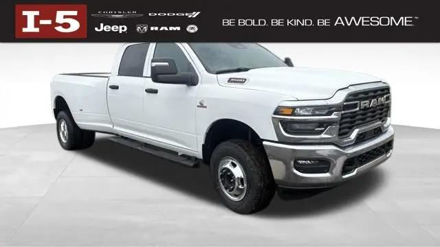 2026 Ram 3500 Tradesman Crew Cab 4x4 8' Box