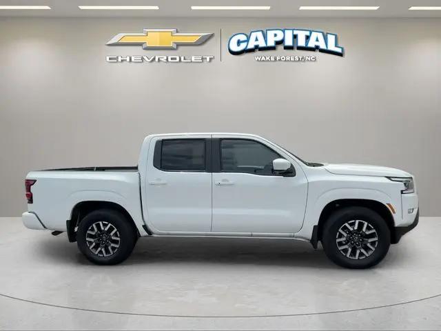 2024 Nissan Frontier Crew Cab SL 4x2