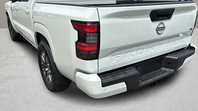 2024 Nissan Frontier Crew Cab SL 4x2
