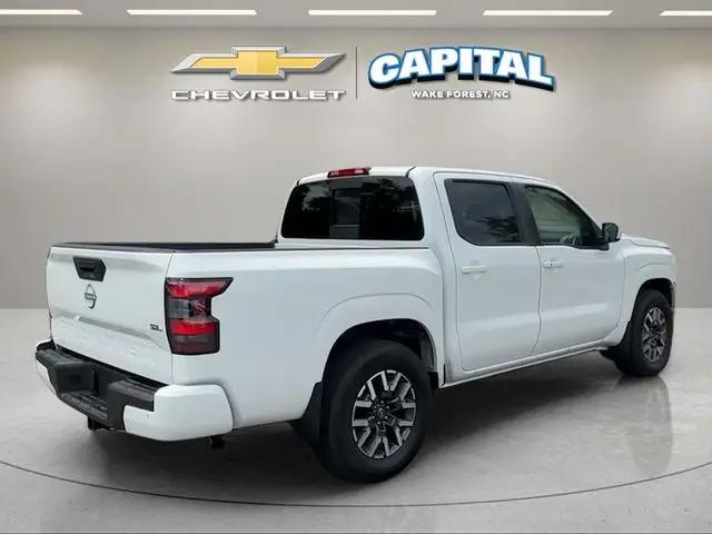 2024 Nissan Frontier Crew Cab SL 4x2