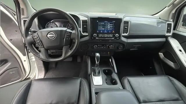 2024 Nissan Frontier Crew Cab SL 4x2